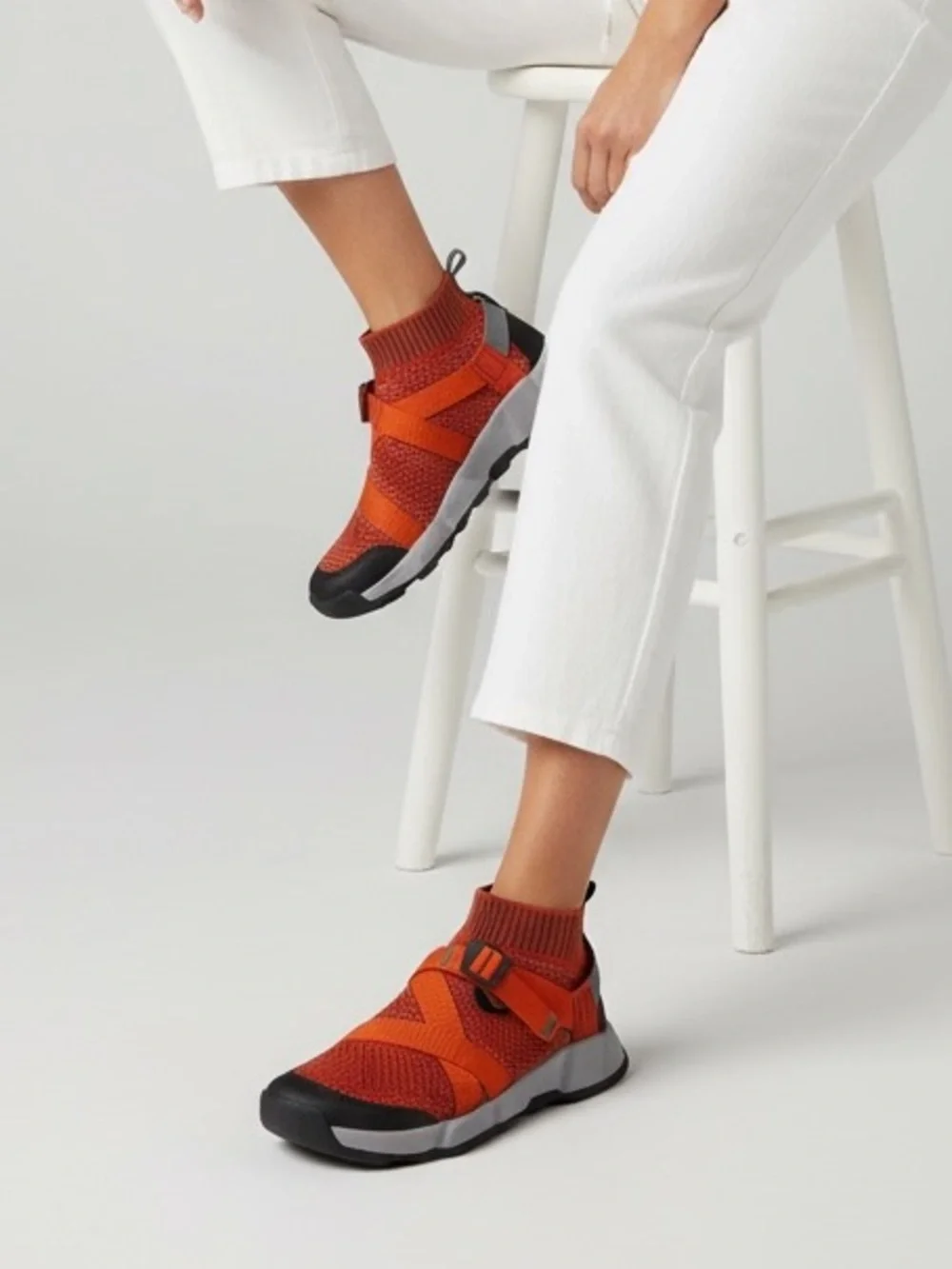 Chaco Orange Knit Strap Women Sneaker Boot Walking Hiking Size 7 New